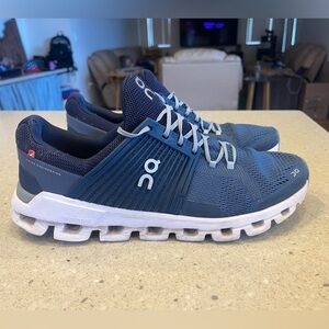 On Cloud cloudswift running shoes